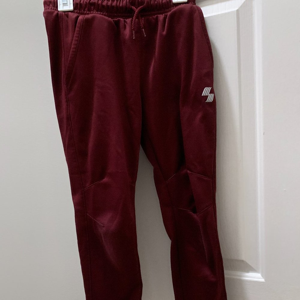 Comfy Crimson Pants Size M/M (7/8)